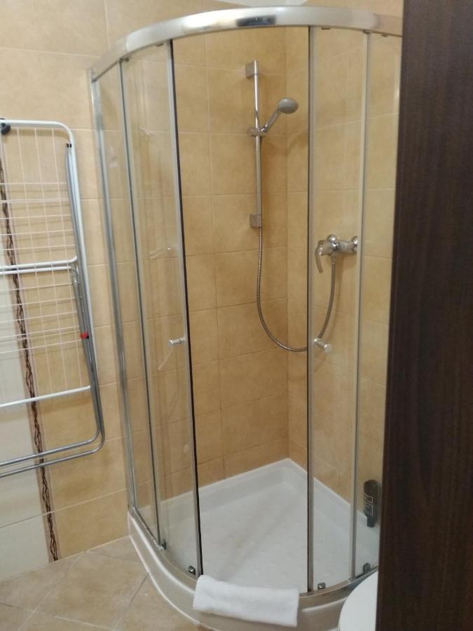 Bešeňová Apartman Fialkaアパートホテル エクステリア 写真